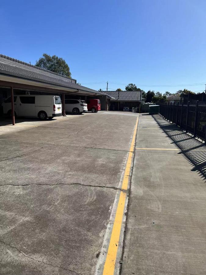 Oxley Motor Inn Brisbane Exterior photo