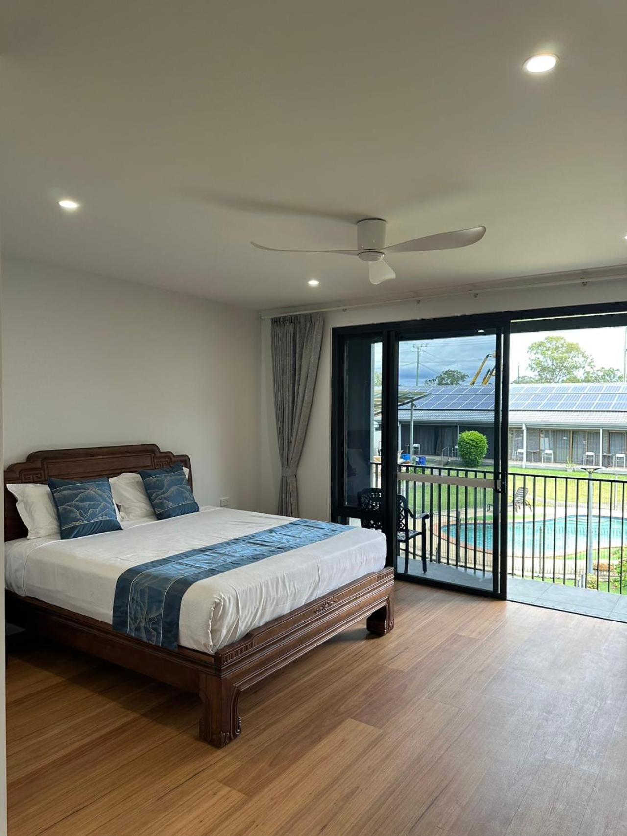 Oxley Motor Inn Brisbane Exterior photo